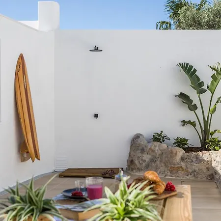 Tatil Evi Sea'ya Thoughtful - *