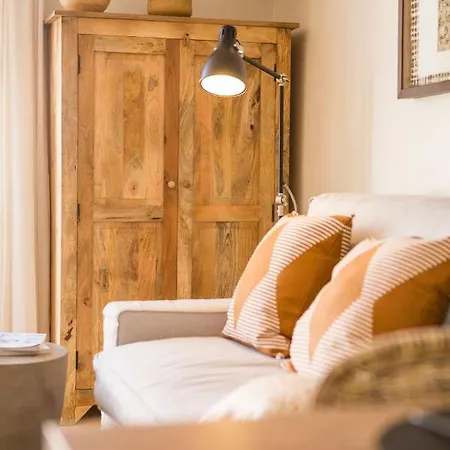 Sea'ya Thoughtful - كاسكايس